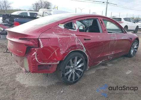 2024 Tesla Model 3 Long Range Dual Motor All-Wheel Drive z USA, uszkodzony, nr VIN 5YJ3E1EB1RF739861